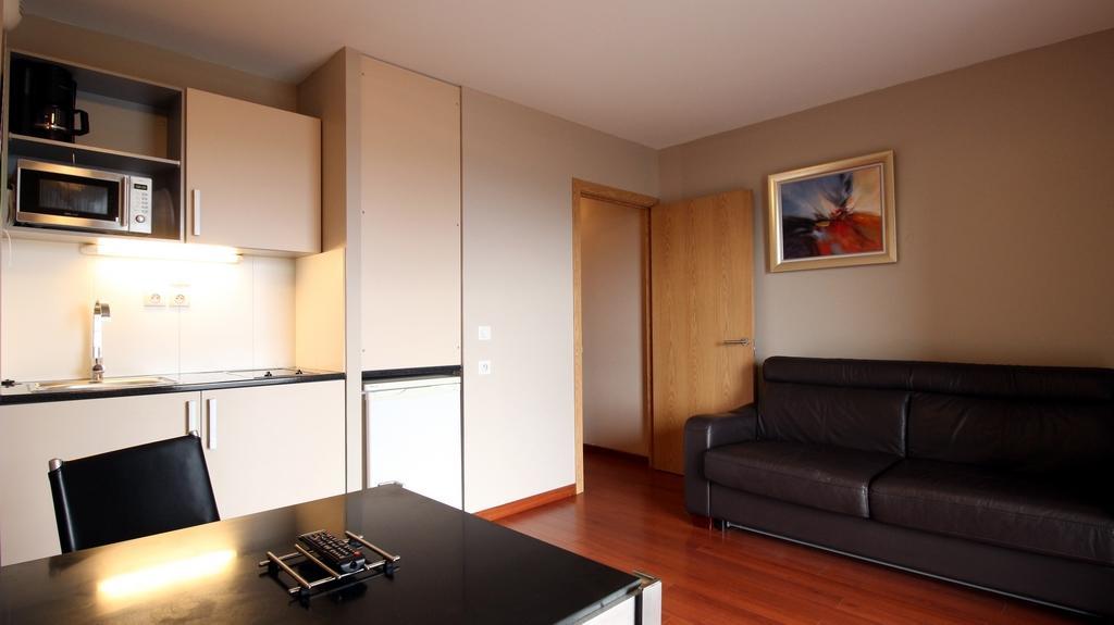 Aparthotel Aux Balcons Du Sancy Picherande Exteriér fotografie