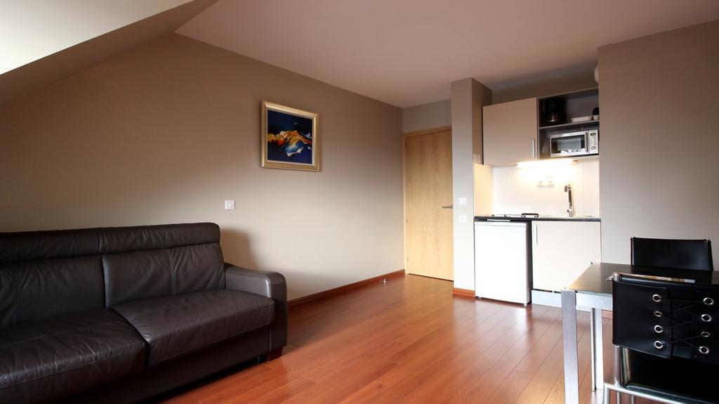 Aparthotel Aux Balcons Du Sancy Picherande Exteriér fotografie