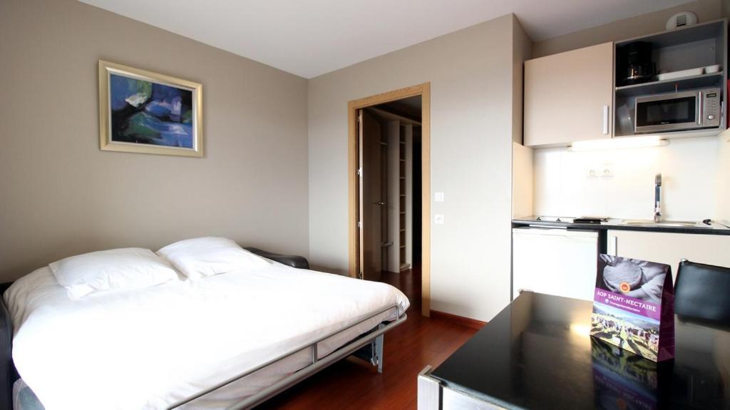 Aparthotel Aux Balcons Du Sancy Picherande Exteriér fotografie